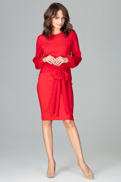Sukienka z kokardą w pasie czerwona