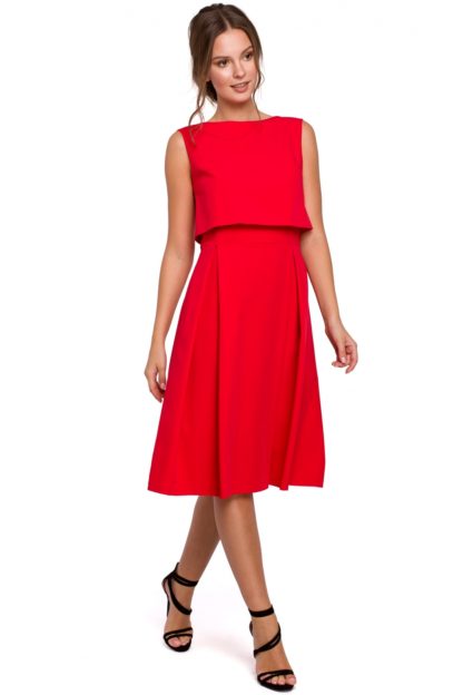 Elegancka sukienka z zakładkami czerwona