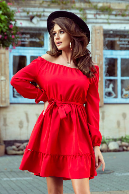 Elegancka sukienka hiszpanka z rękawem czerwona