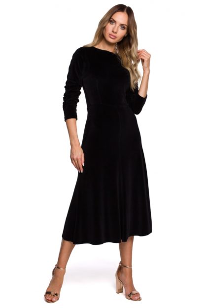 Rozkloszowana sukienka z weluru czarna
