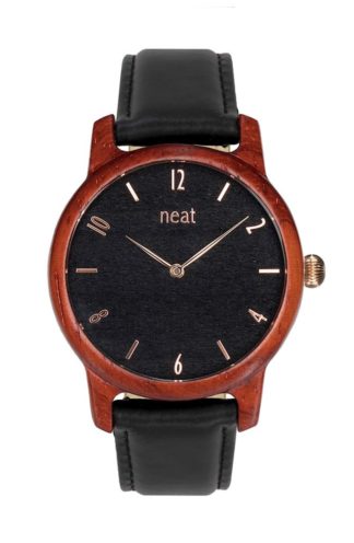 Drewniany zegarek ze skórzanym paskiem czarny