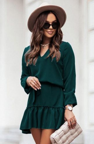 Sukienka z wiązaniem i falbaną zielona