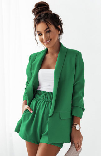 Elegancki garnitur ze spodenkami zielony